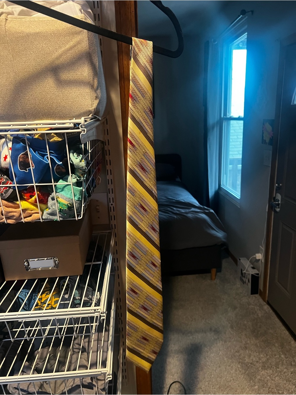 Striped Yellow Men’s Tie - Classic Diagonal Pattern